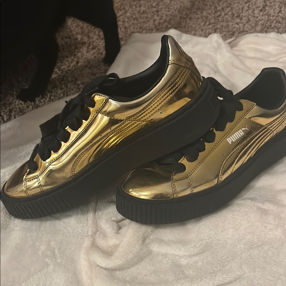 PUMA Women's Metallic Gold Sneakers